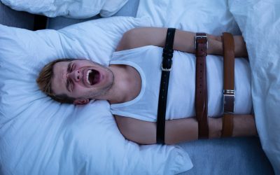 Comprendre la paralysie du sommeil : causes, symptômes et diagnostic